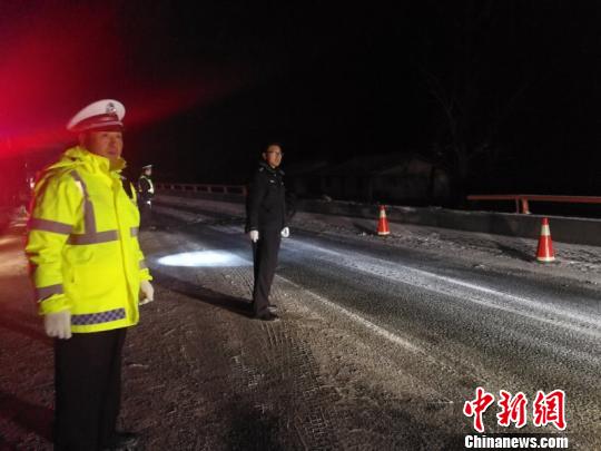 大雪致京昆高速汉中宁强段千车滞留现已恢复通行