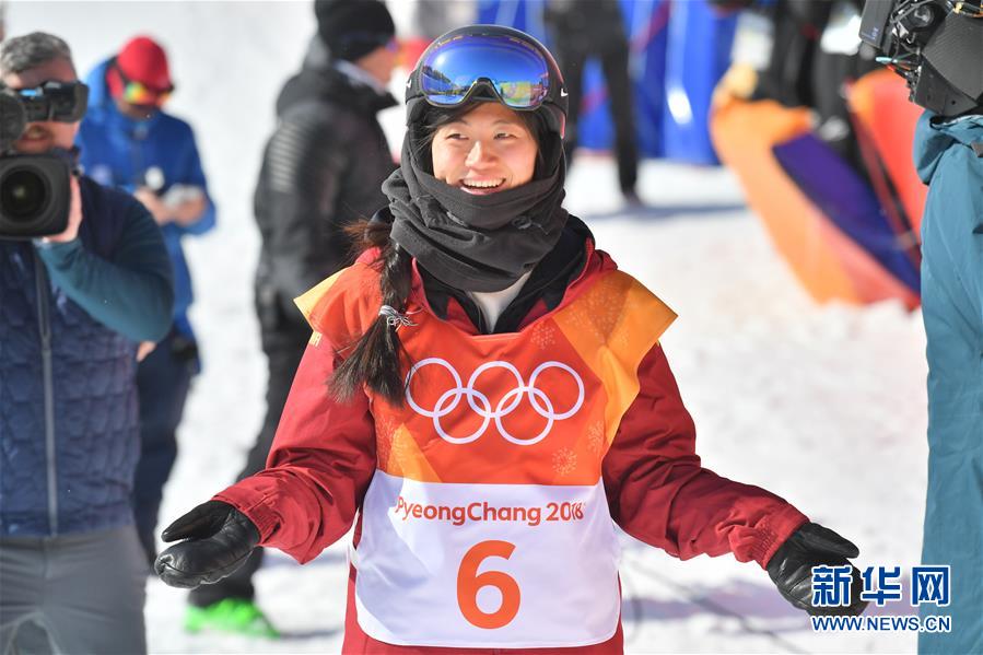 （冬奥会）（3）单板滑雪——女子U型场地：刘佳宇获得银牌