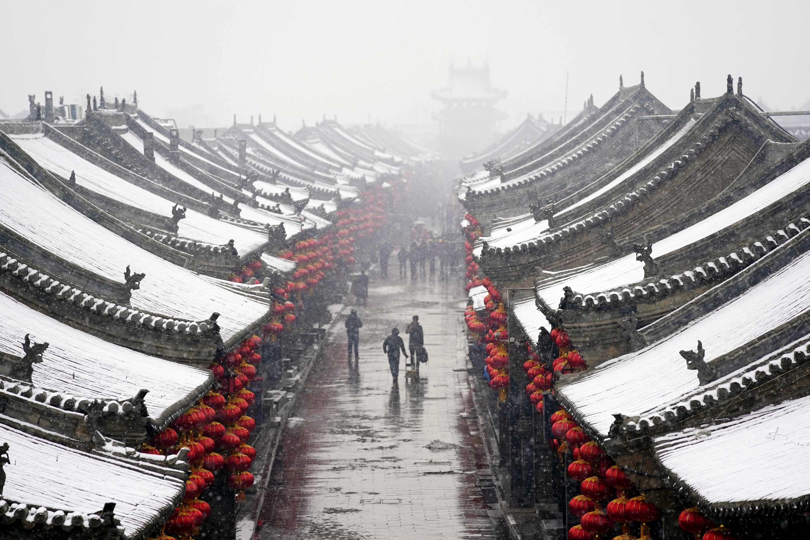 平遥古城雪景图片