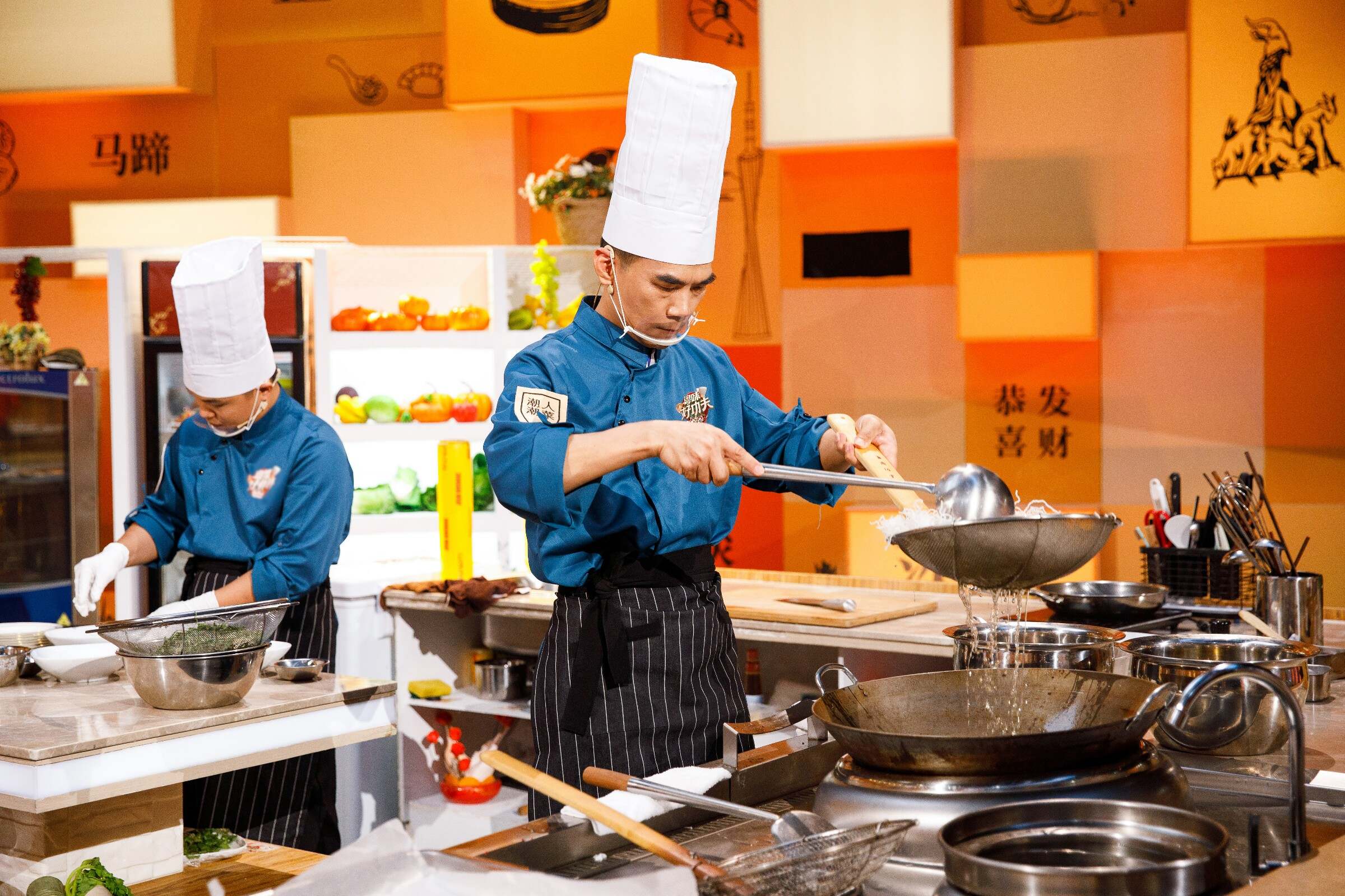 无心聊天只想开饭,孙越见证粤东粤西两地星厨"开战"