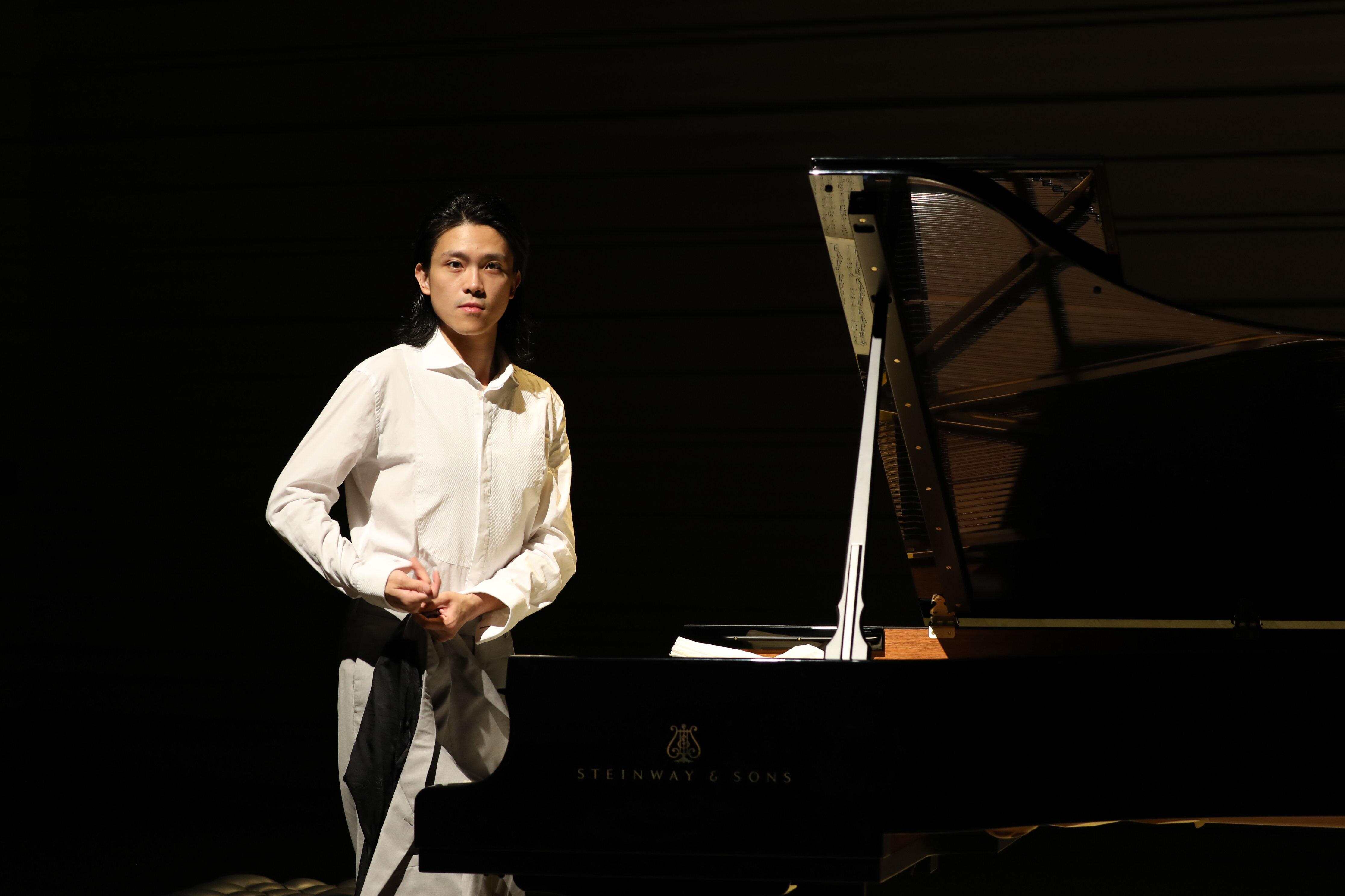 带听众魂穿李斯特毕聪浪漫狂想独奏音乐会深圳上演