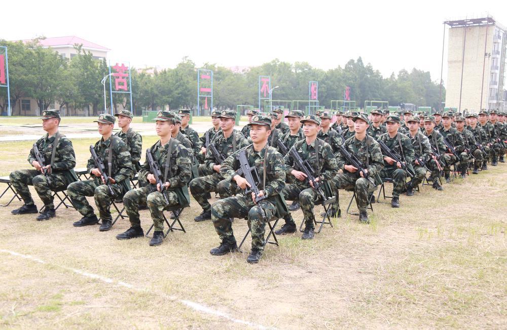 深圳武警机动二中队图片