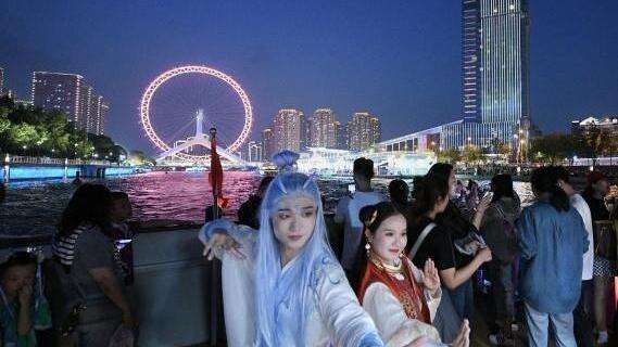 天津：哪吒号主题游船正式运营
